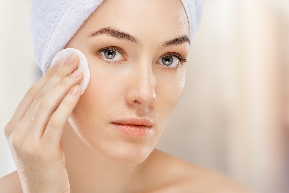 Best Moisturizers For Combination Skin - Beauty Tribe