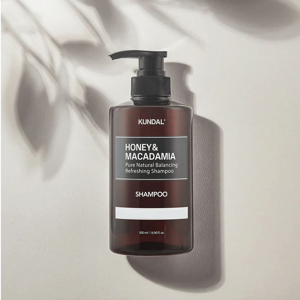 Kundal Honey &amp; Macadamia Nature Shampoo Blackberry Bay 500 ml - Beauty Tribe