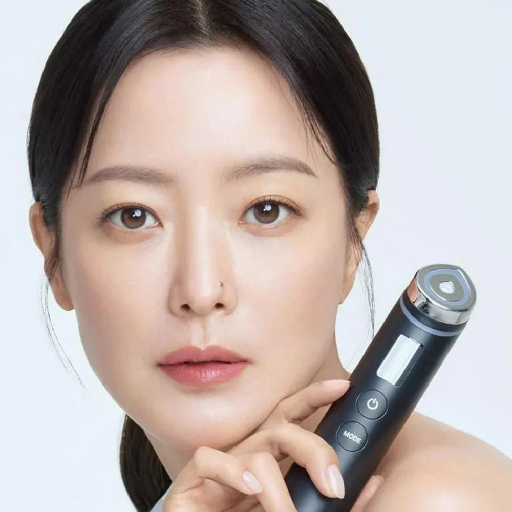 Medicube Age - R Booster Pro 6 - in - 1 Black - Beauty Tribe