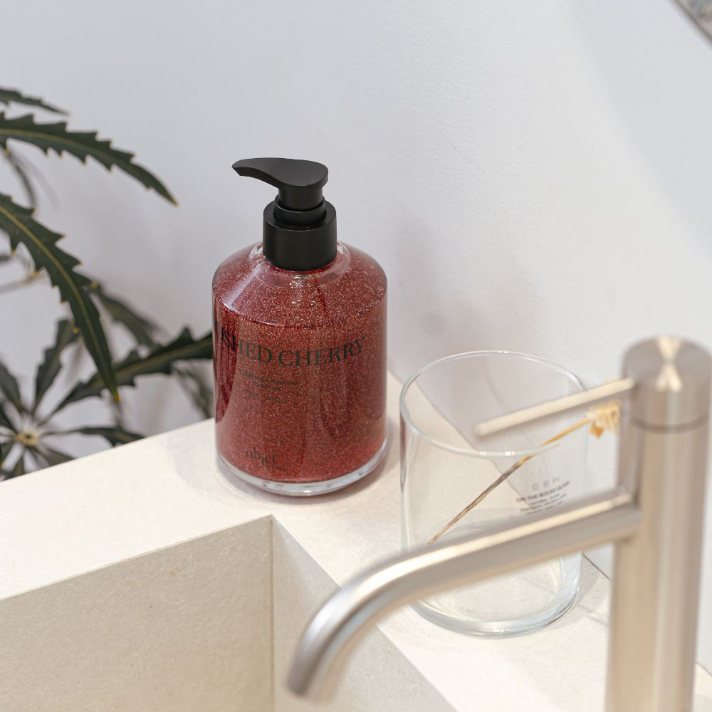 Objet by Kundal Exfoliating Hand Wash Crushed Cherry 300ml