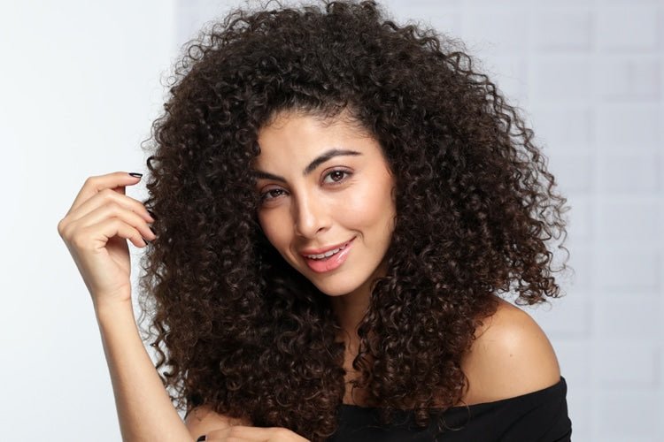 Summer Curls & Waves Made Easy With These Stylist Recommended Products - Beauty Tribe