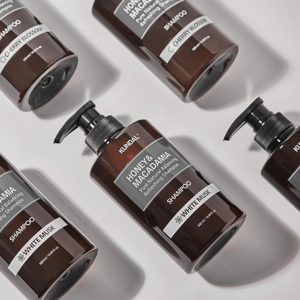 Kundal Honey &amp; Macadamia Nature Shampoo Blackberry Bay 500 ml - Beauty Tribe