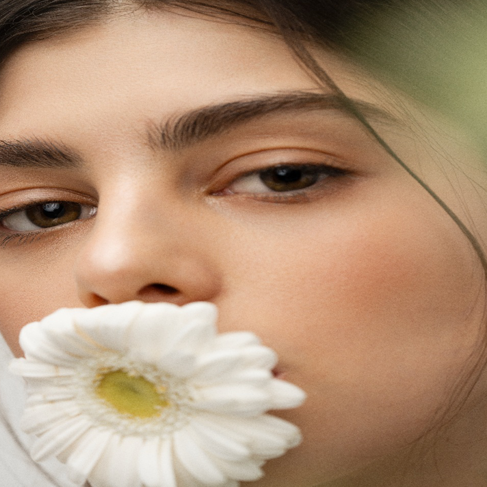 Kundal Honey & Macadamia Pure Natural Balancing Refreshing Shampoo English Rose 500 ml