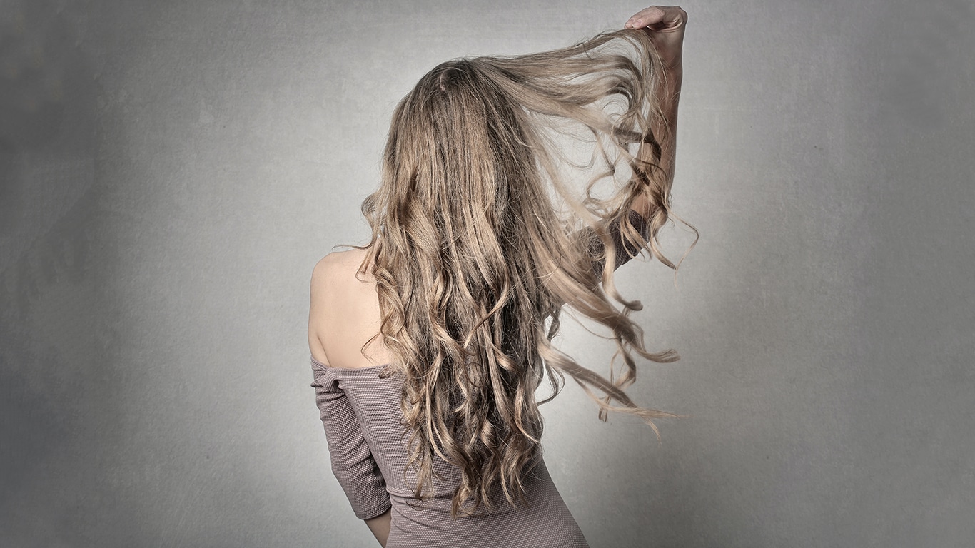 How to Get Rid of an Oily Scalp