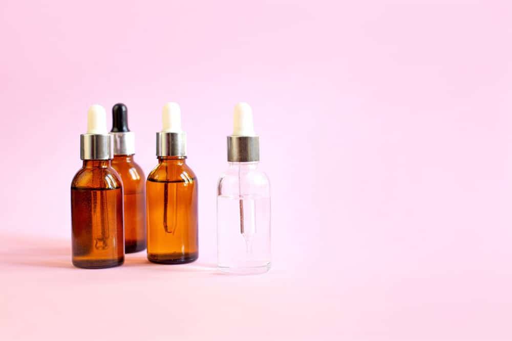 All About Hyaluronic Acid and Niacinamide