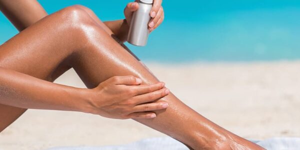 How Does Tanning Oil Work and How to Use it